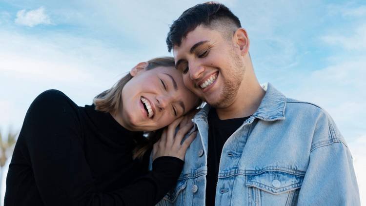 Soft dating: o movimento que valoriza clareza e menos estratégias no amor
