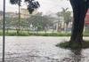 Avenidas de Betim ficam alagadas durante chuva neste domingo (4)