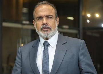 Lembra dele? Após perder 65 kg, André Mattos busca por um amor aos 65 anos