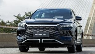 Busca por carros el�tricos 0 km cresce 48% no Brasil no in�cio de 2026