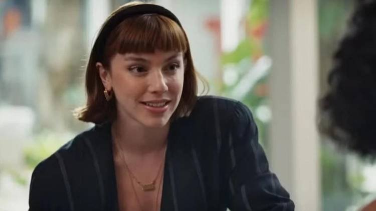 Alice Wegmann refletiu sobre uma novela que impulsionou sua carreira como atriz