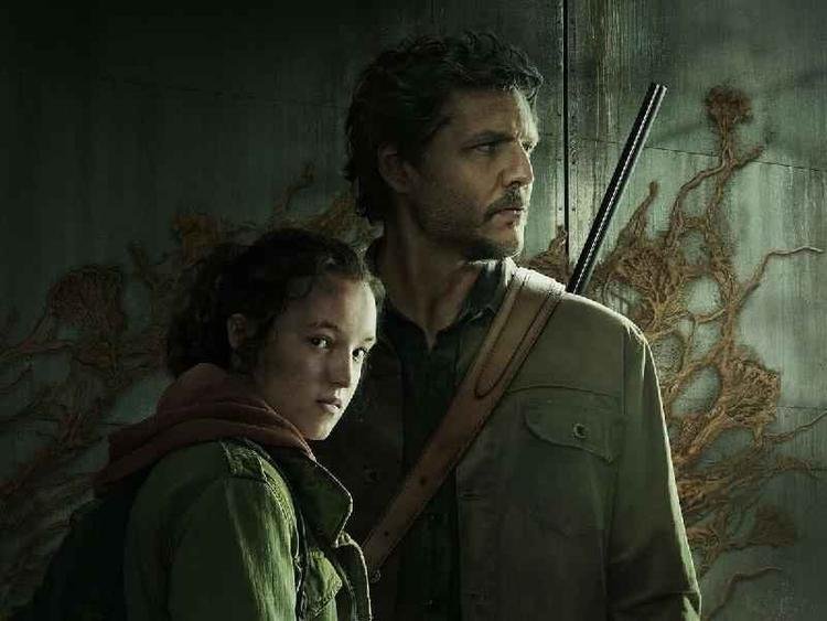 Bella Ramsey e Pedro Pascal em The Last of Us