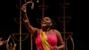 �pera infantil leva "Aida" ao universo do samba no Pal�cio das Artes