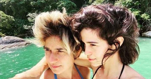 Nanda Costa terá gêmeas com Lan Lanh: 'duas mães e duas filhas' - Vimarsana News