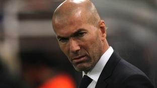 Lenda do futebol, Zidane está perto de ser anunciado como técnico da França