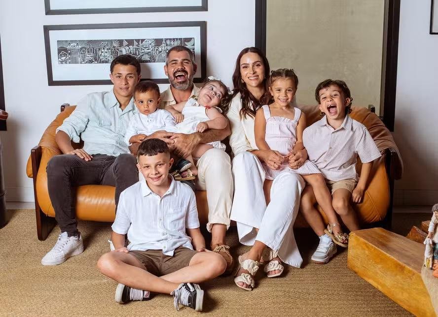Cazarré, Latino, Poze e mais: 12 famosos que têm muitos filhos