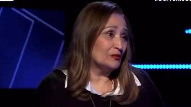 Apresentadora foi a entrevistada desta segunda-feira (7) no 'De Frente com Blogueirinha'