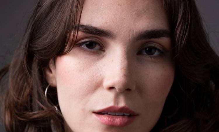 Isabela Faleiro estreia no cinema com Mônica Martelli e Ingrid Guimarães