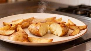 O que acontece na batata para deixar a casquinha crocante e o interior to macio