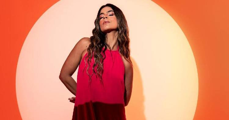 Mariana Mesquita lan�a 'Corpo Devaneio' e transforma afeto em som tropical