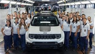 Jeep Renegade alcan�a 700 mil unidades produzidas no Brasil
