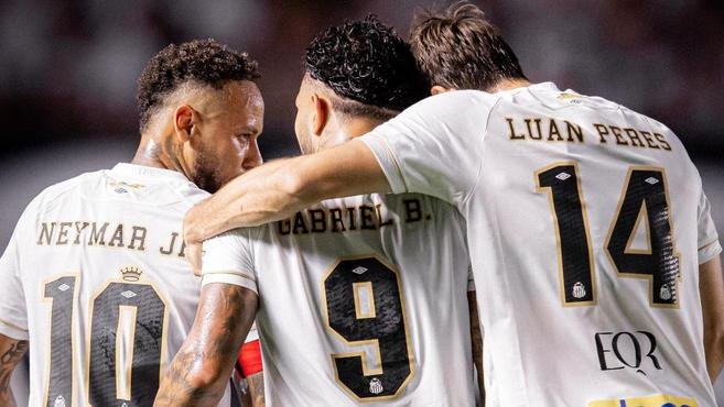 Gabigol d� assist�ncia, e Neymar marca para o Santos pela Sul-Americana