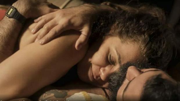 Alcides (Juliano Cazarr�) e Maria Bruaca (Isabel Teixeira) na novela Pantanal