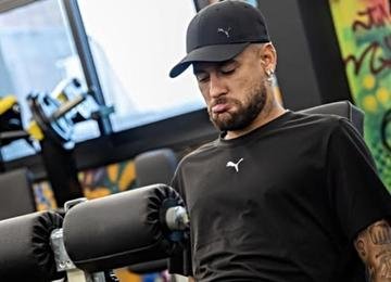 Neymar vive impasse familiar às vésperas da Copa e situação envolve filhas