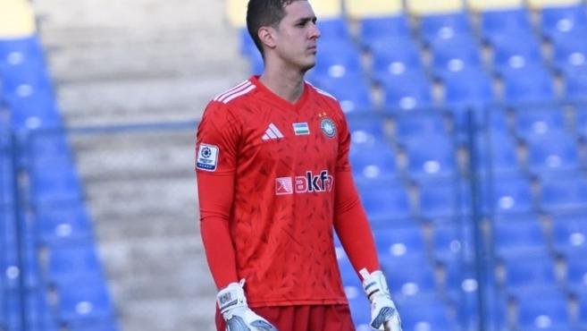 Time amea�ado no Mineiro anuncia jogador que estava no Uzbequist�o