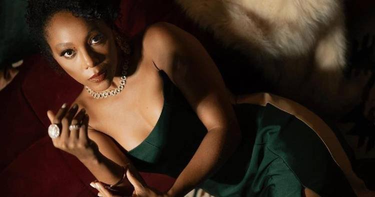 Negra Li�apresenta show 'O Sil�ncio que Grita' em S�o Paulo