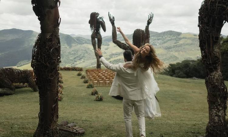 Cas�rio de Lucas Malvacini e Anna Laura Wolff completa uma semana