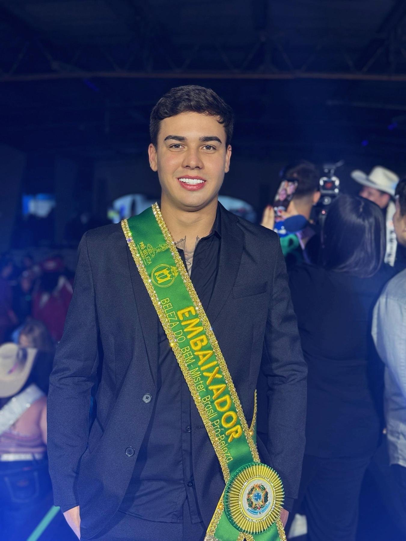 Wilker Manoel Soares � eleito Embaixador e Mister Brasil Pr�-Beleza
