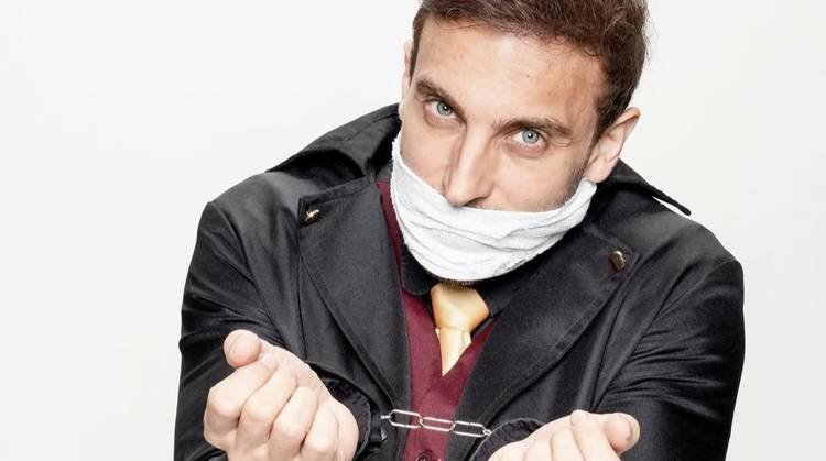 Xi! L�o Lins ironiza Erika Hilton, questiona grifes de luxo e satiriza gastos