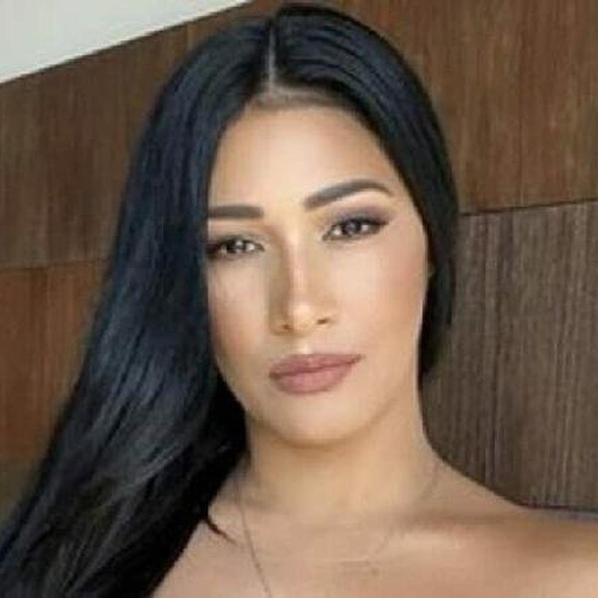 O dia que Simaria ficou quase pelada na praia - Famosos | Entretenimento