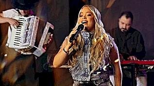 A revolu&#231;&#227;o vem da Para&#237;ba: Arielly Dara estampa seu nome no sertanejo