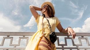 Roupas para viagem que não amassam: conforto sem perder o estilo