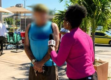 Homem se irrita com repórter da Globo durante entrevista ao vivo; veja