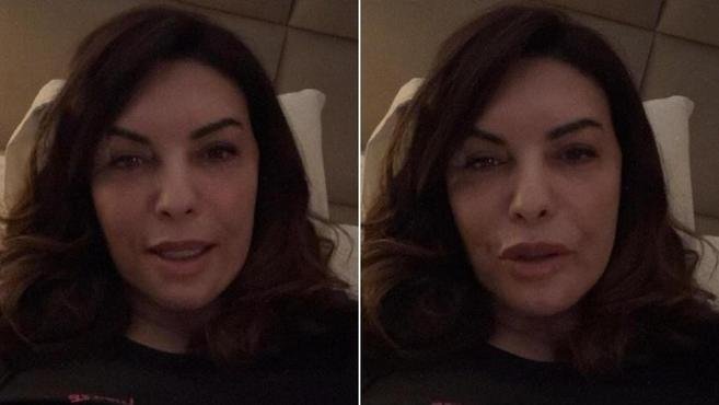 M�rcia Goldschmidt escorre e bate a cabe�a no banheiro de casa