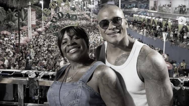 Jojo Todynho e Thiago Gon�alves 