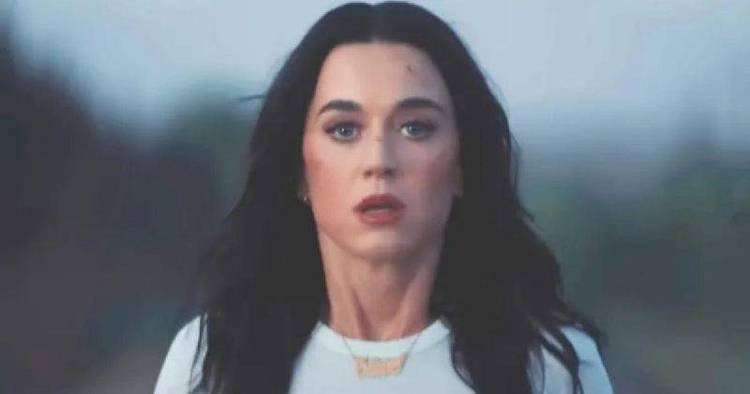 Katy Perry agradece aos f�s ap�s lan�amento de 'Bandaids'
