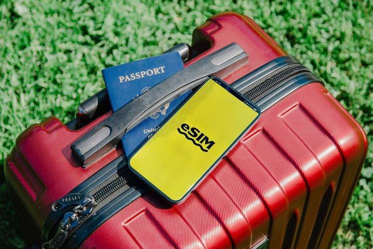 Com o chip virtual internacional, a conexão já pode estar ativa antes mesmo de sair do avião
