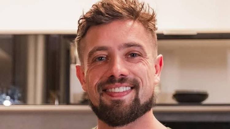 Rafael Cardoso em foto