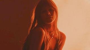 'Tantas Formas de Dizer Adeus': Clarissa abre nova fase da carreira