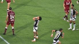 Jornal europeu destaca falhas de Biel em derrota do Atltico: 'Pesadelo' - foto: JOSE BOGADO / AFP