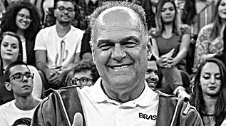 Famosos lamentam morte de Oscar Schmidt, ícone do basquete, aos 68 anos