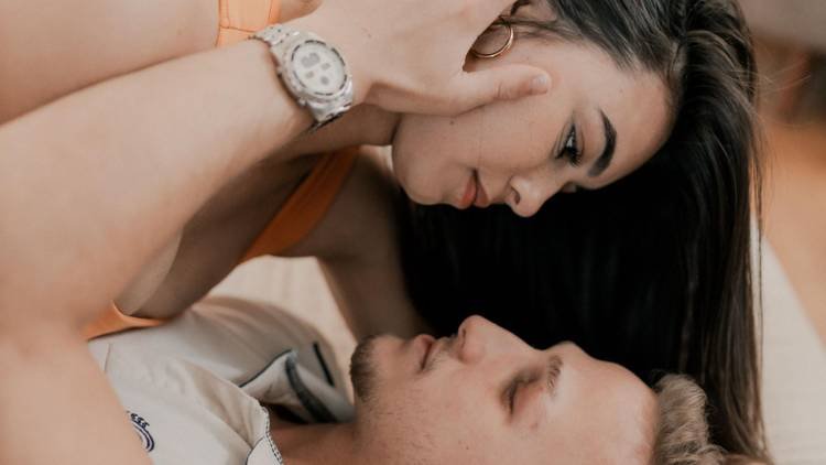 O que a mente faz durante o sexo e por que ela pode 'se distrair'