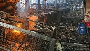 Supermercado em Pouso Alegre pega fogo pela segunda vez; veja detalhes - foto: CBMMG/Divulga��o