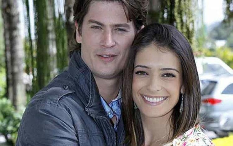 Tobias (Pedro Lemos) e Maria Cecília (Lisandra Cortez) em Chiquititas
