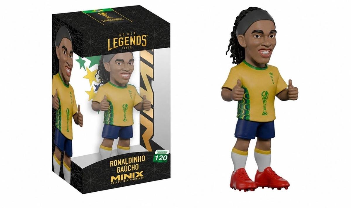 Ronaldinho Gaúcho vira miniatura oficial em meio à disputa da Copa do Mundo
