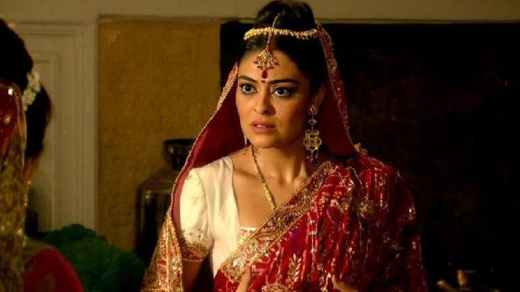 Maya (Juliana Paes) em Caminho das Índias