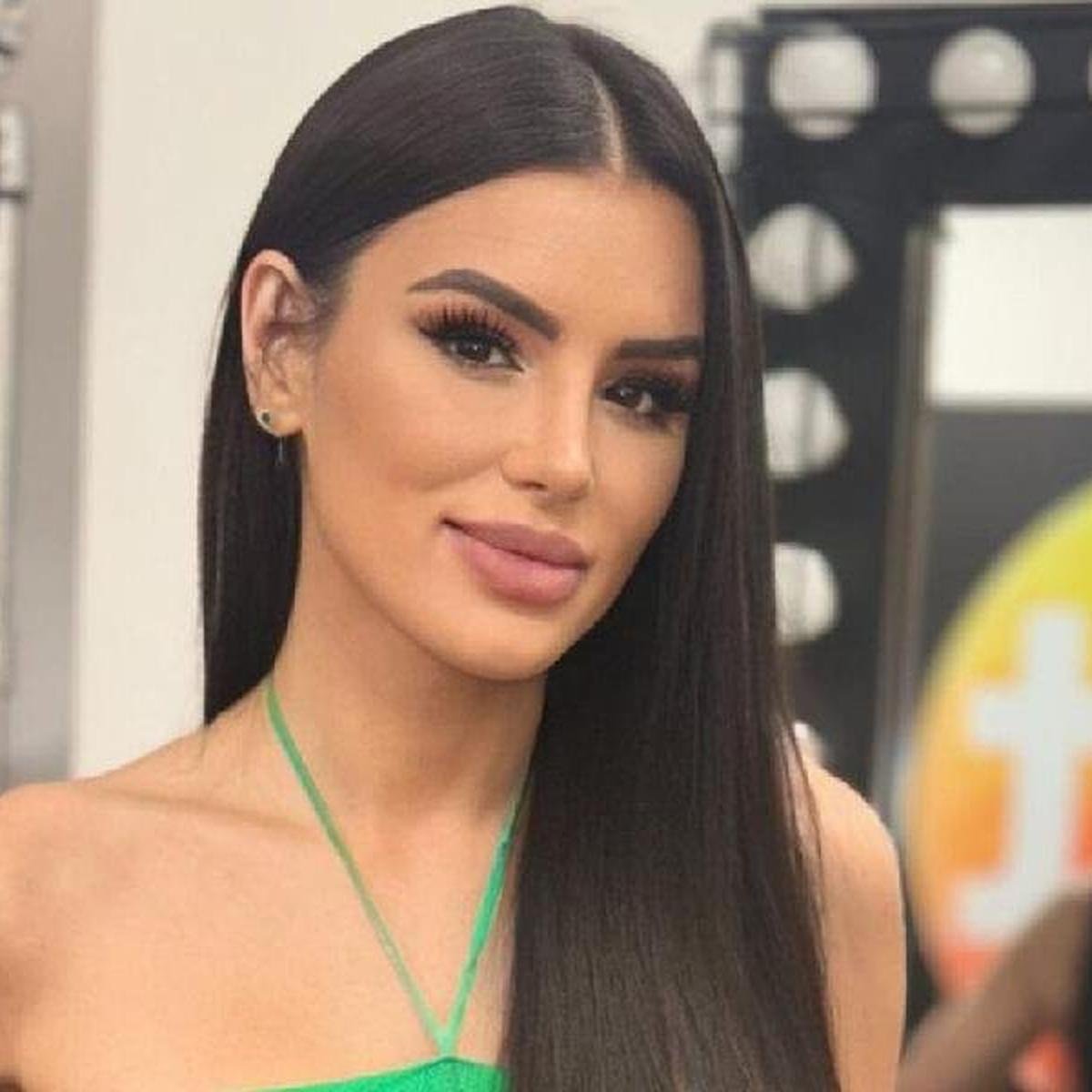 Gaby Cabrini, do 'Fofocalizando', aparece de biquíni em fotos raras e  esbanja beleza - Famosos | Entretenimento