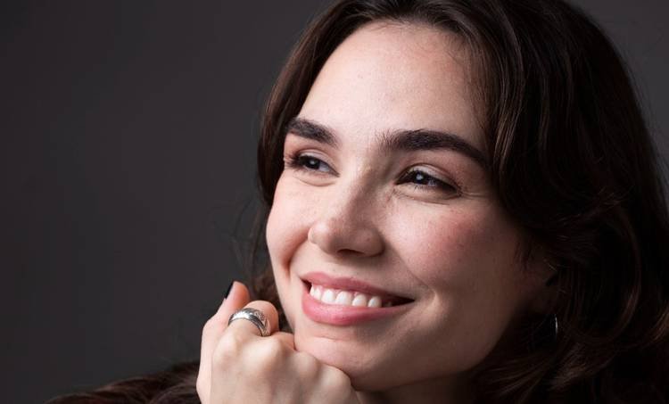 Isabela Faleiro estreia no cinema com Mônica Martelli e Ingrid Guimarães; veja aqui