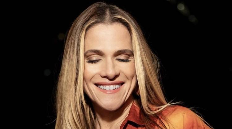 Ingrid Guimar�es ironiza voos p�s-pol�mica com American Airlines: 