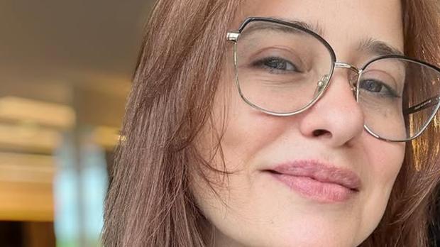 Aos 48 anos, Paloma Duarte surge plena em novas fotos e encanta seguidores

