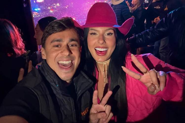 Ana Castela