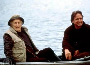 Kirk Douglas deixou Michael Douglas sem herança; saiba por quê