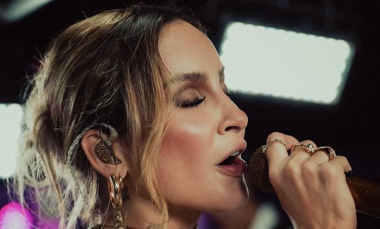 Claudia Leitte se rende à bravura de Cabo Verde após duelo com a Argentina