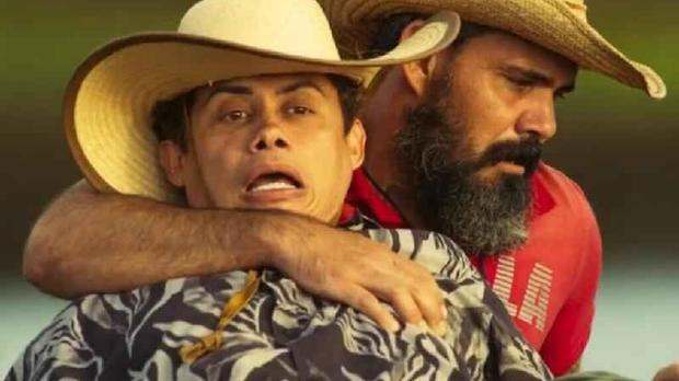 Zaquieu (Silvero Pereira) e Alcides (Juliano Cazarr�) de Pantanal
