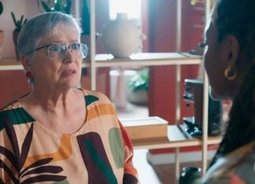Reconhece? Após 5 anos, atriz volta às novelas da Globo e surpreende