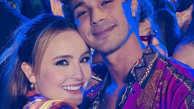 Larissa Manoela e Andr� Luiz Frambach